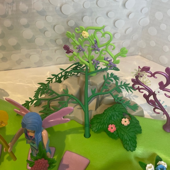 Playmobil 5444 🧚‍♀️Fairy Island with Jewel Fountain Playset - Picture 9 of 14